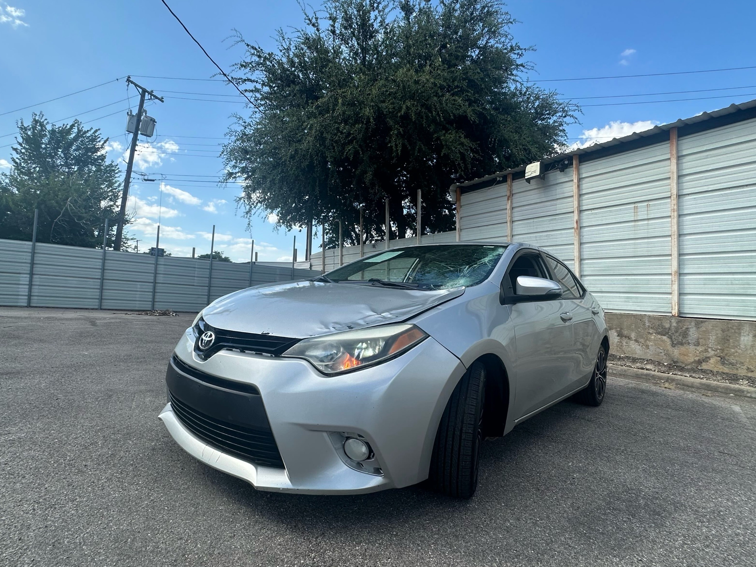 2014 Toyota Corolla L vin: 5YFBURHE0EP104177