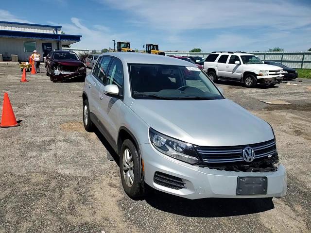 2012 Volkswagen Tiguan S VIN: WVGAV7AX9CW546707 Lot: 61041674