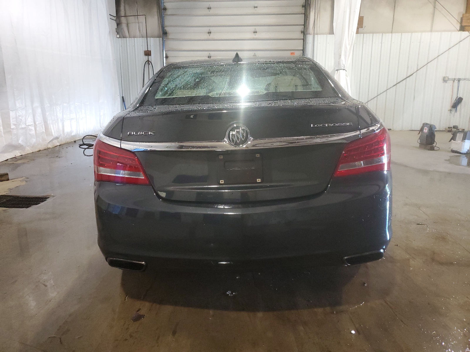 2015 Buick Lacrosse vin: 1G4GB5G36FF169365