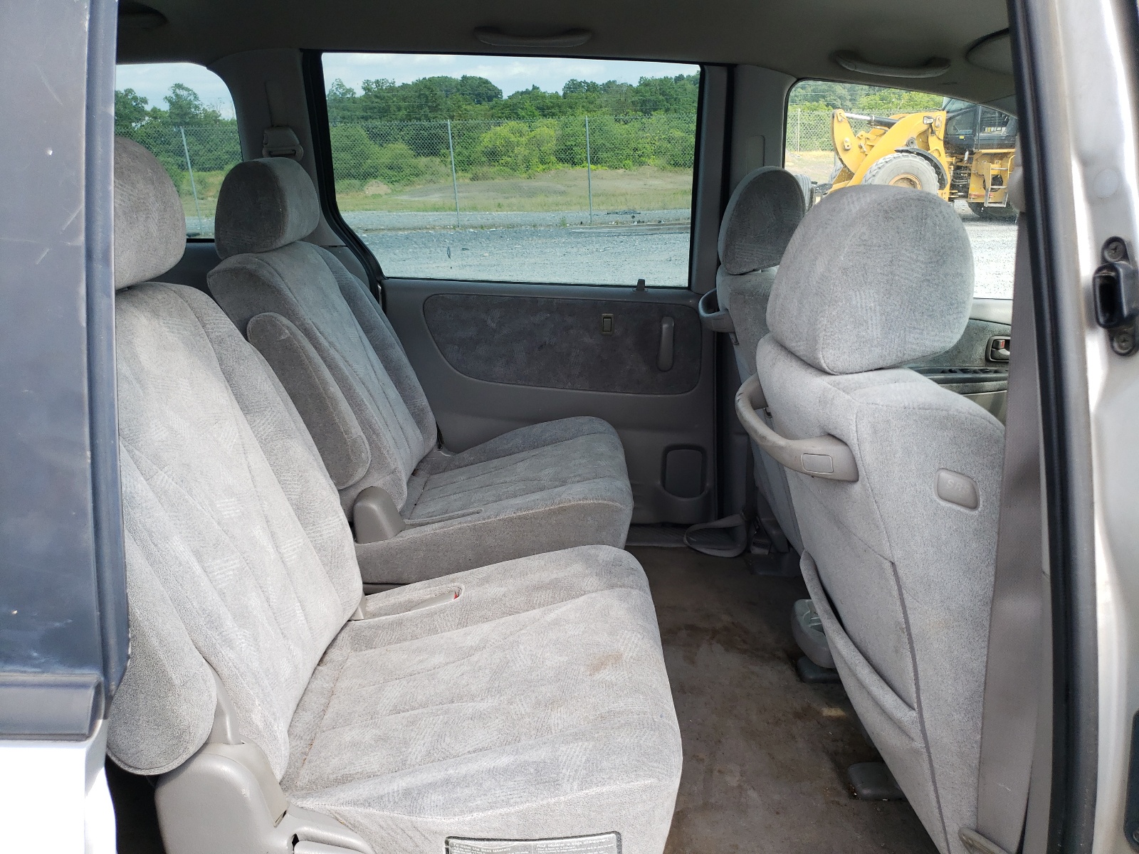 JM3LW28J420320744 2002 Mazda Mpv Wagon