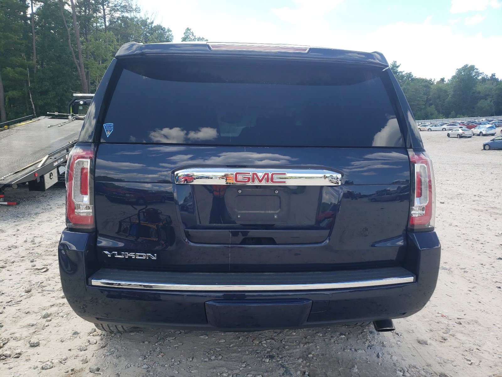 1GKS2CKJ0KR344005 2019 GMC Yukon Denali