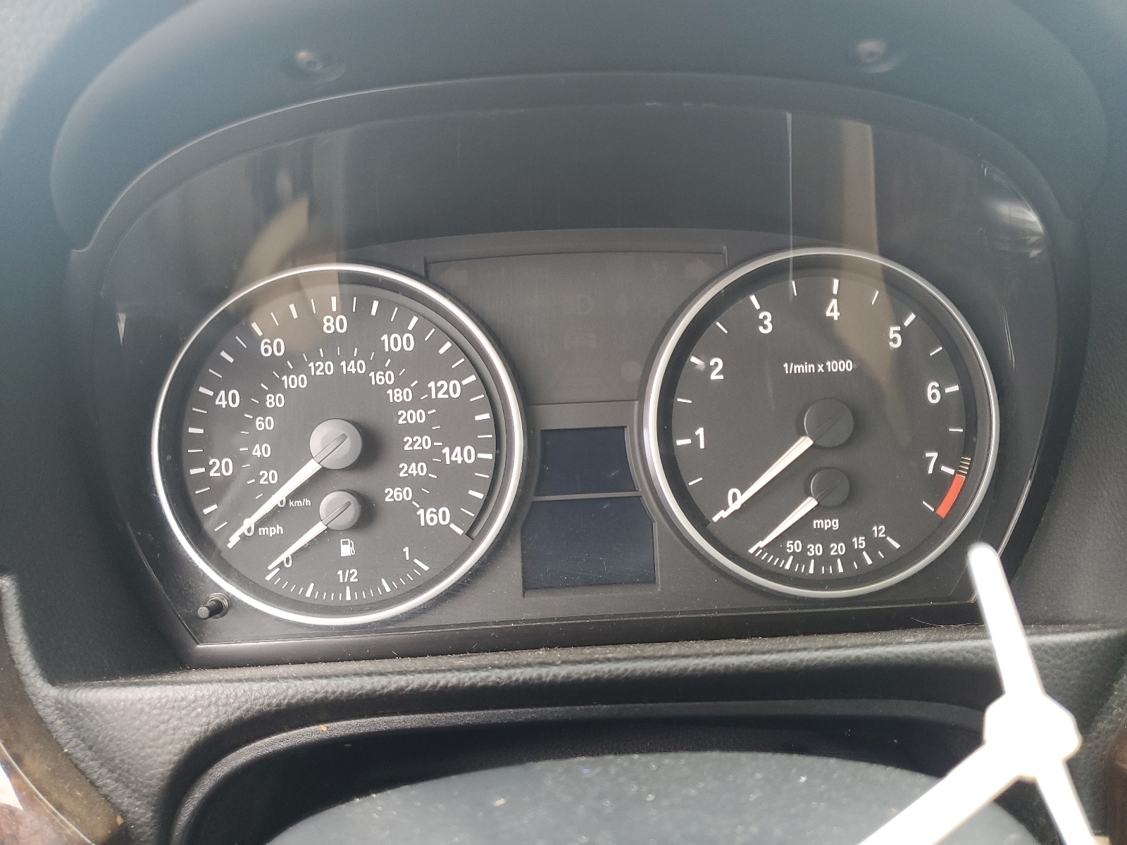 WBAVA33577KX82031 2007 BMW 328 I