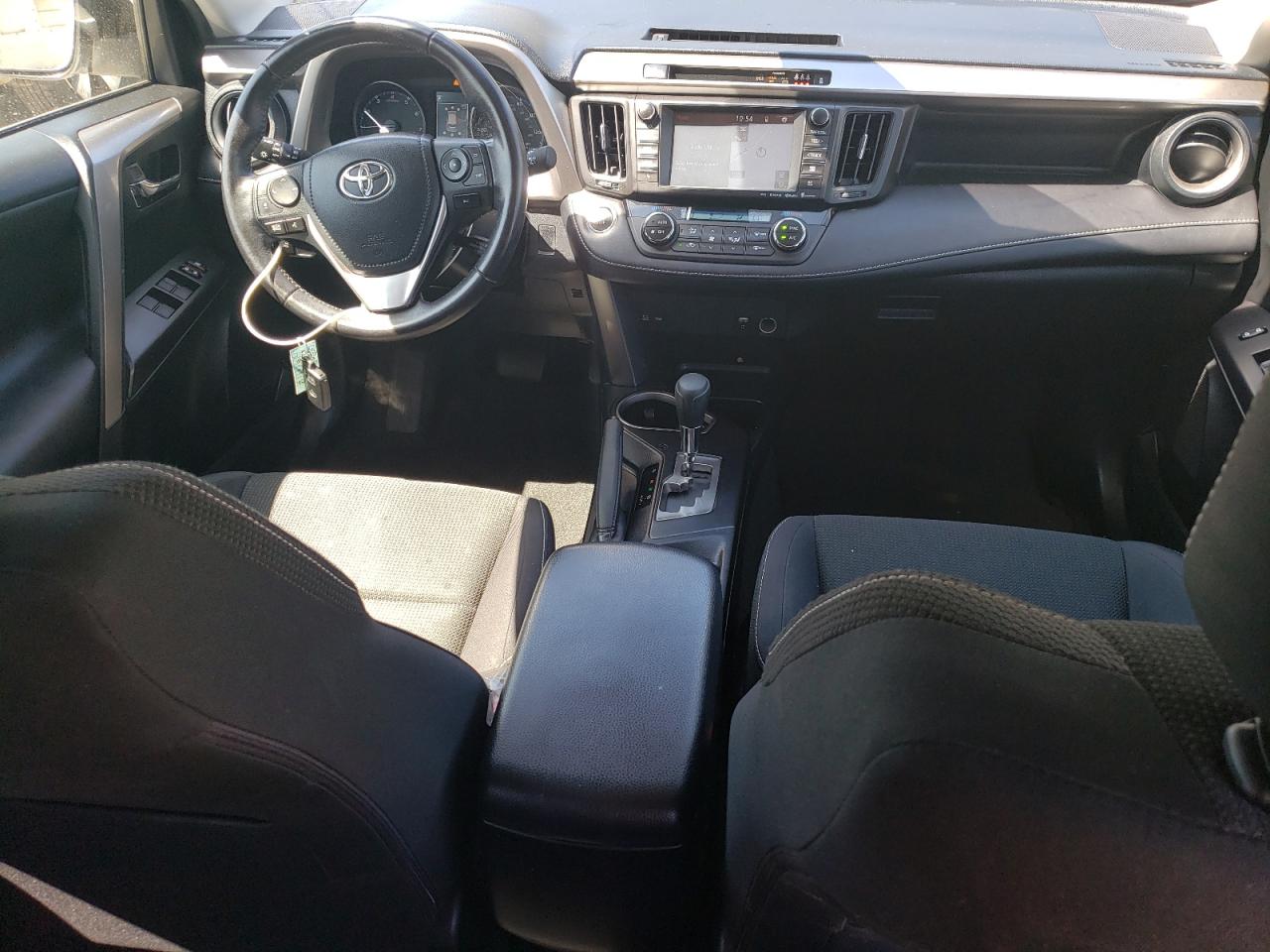 2017 Toyota Rav4 Xle VIN: JTMWFREV0HD094953 Lot: 64038714