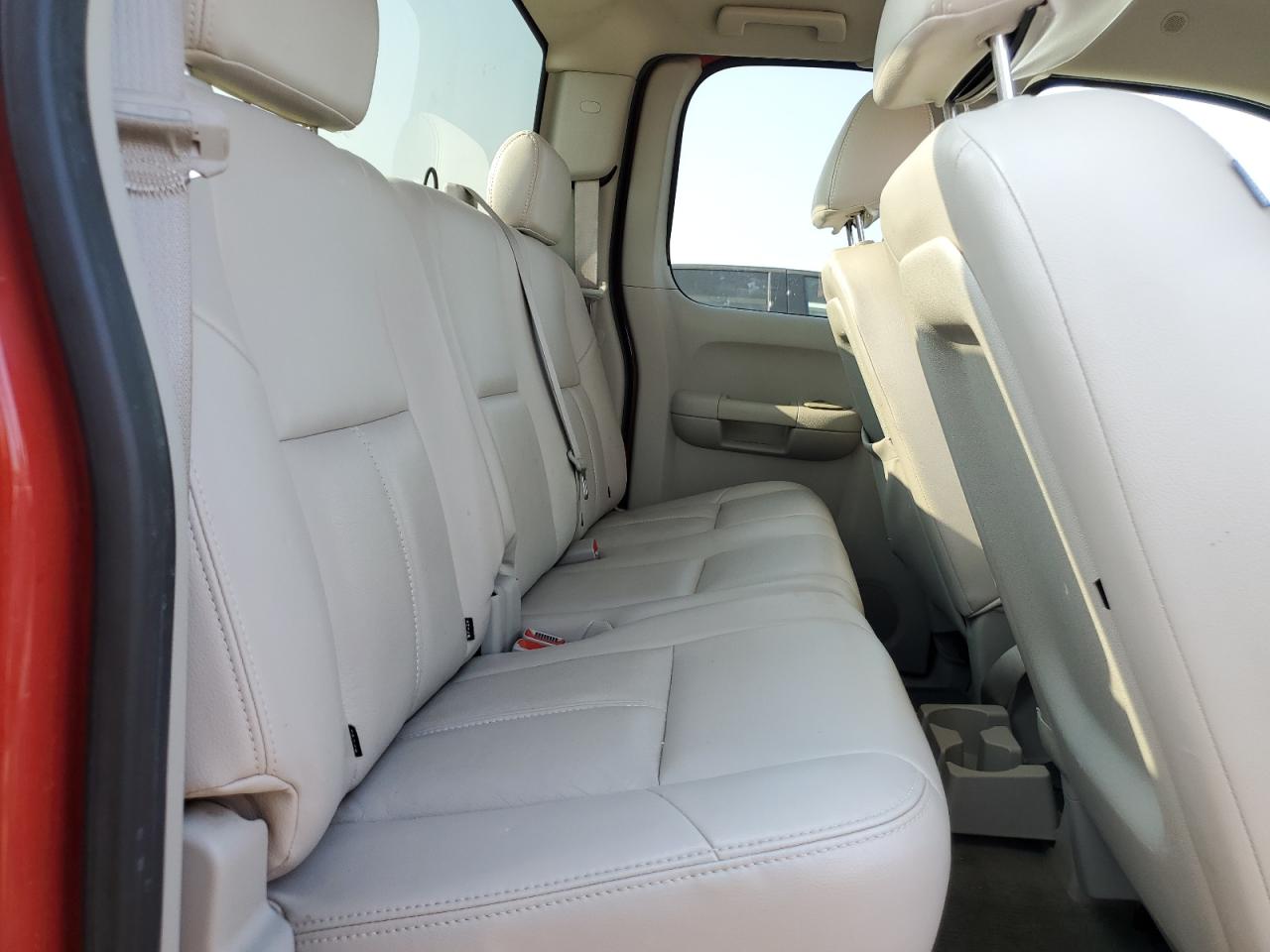 2010 GMC Sierra K1500 Sle VIN: 1GTSKVE38AZ107216 Lot: 64008024