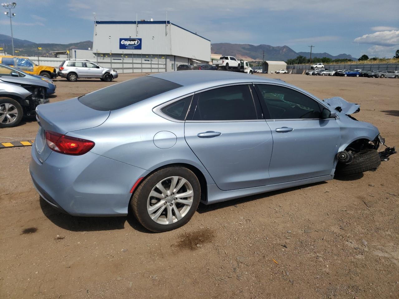 2015 Chrysler 200 Limited VIN: 1C3CCCAB2FN693675 Lot: 63142304