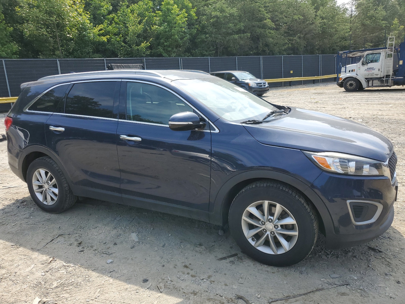 2016 Kia Sorento Lx vin: 5XYPG4A31GG045110