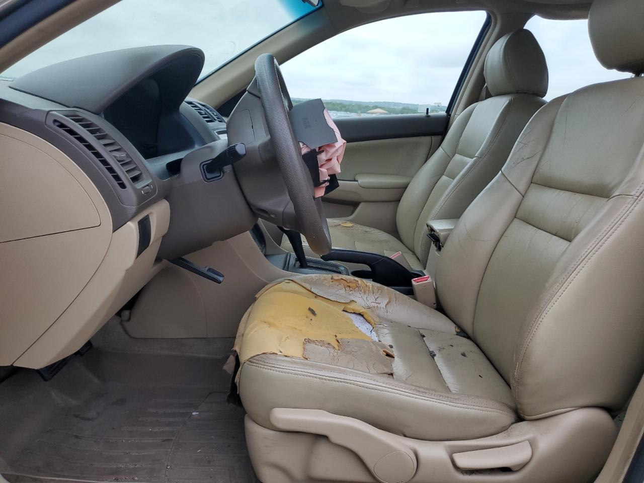 2004 Honda Accord Lx VIN: 3HGCM563X4G703740 Lot: 64226574