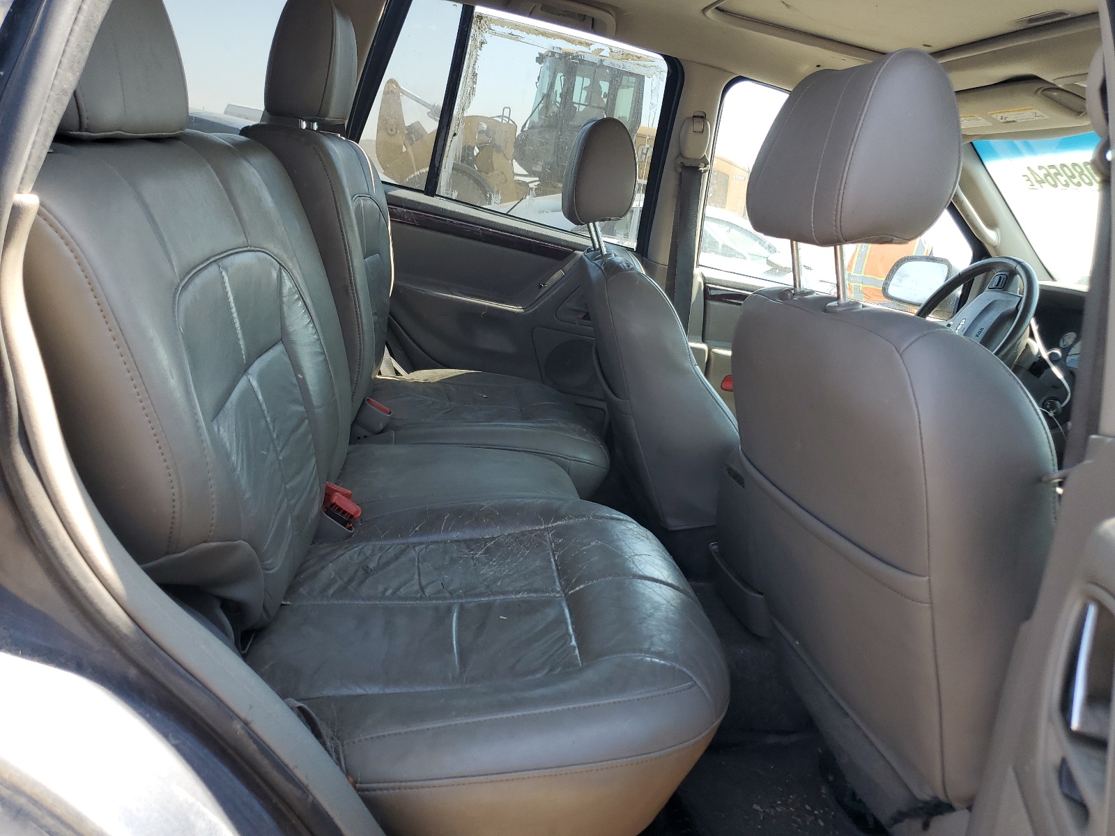 1J4GW58N83C563319 2003 Jeep Grand Cherokee Limited