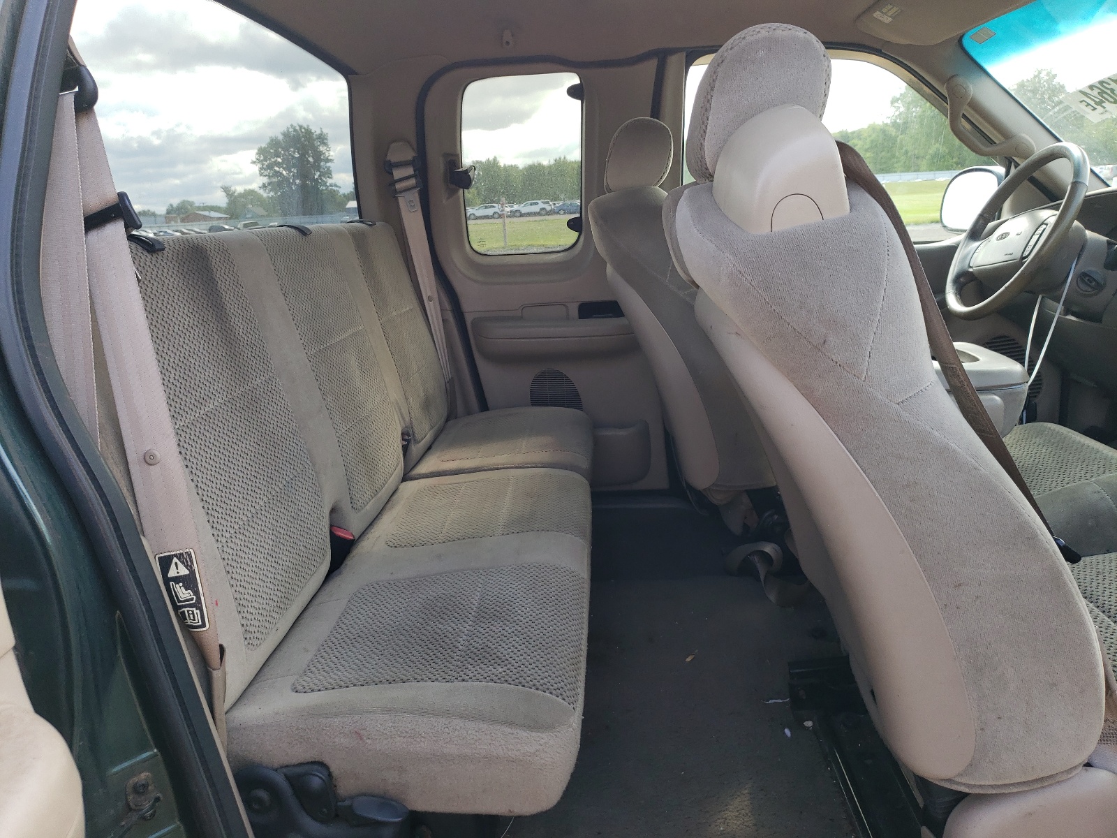 1FTRX17W52NA74815 2002 Ford F150