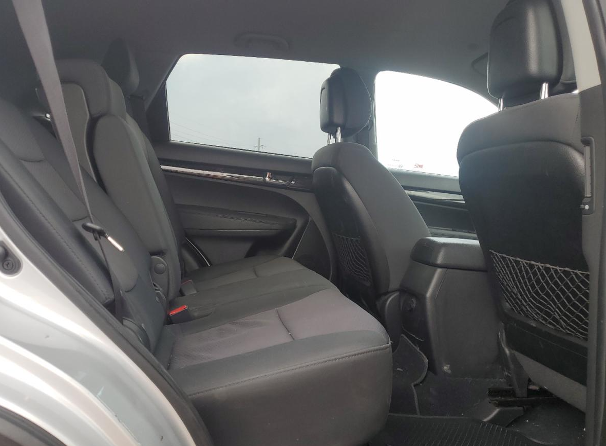 5XYKT3A1XCG232659 2012 Kia Sorento Base