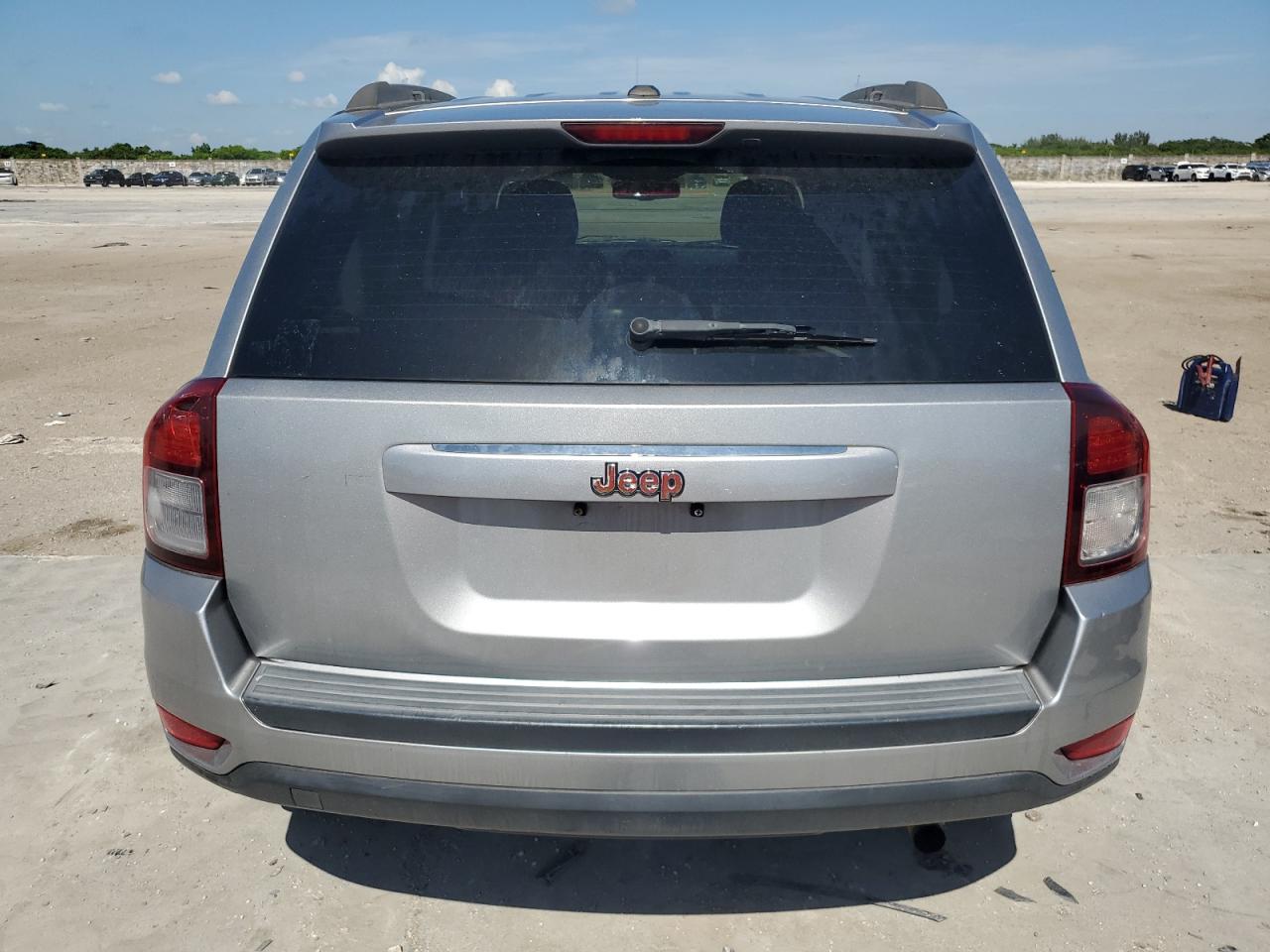 2016 Jeep Compass Sport VIN: 1C4NJCBA2GD811313 Lot: 65195644