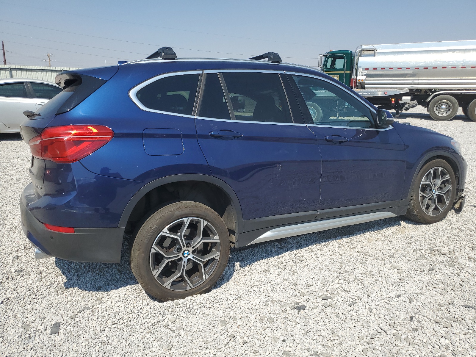 2020 BMW X1 xDrive28I vin: WBXJG9C05L3L85707