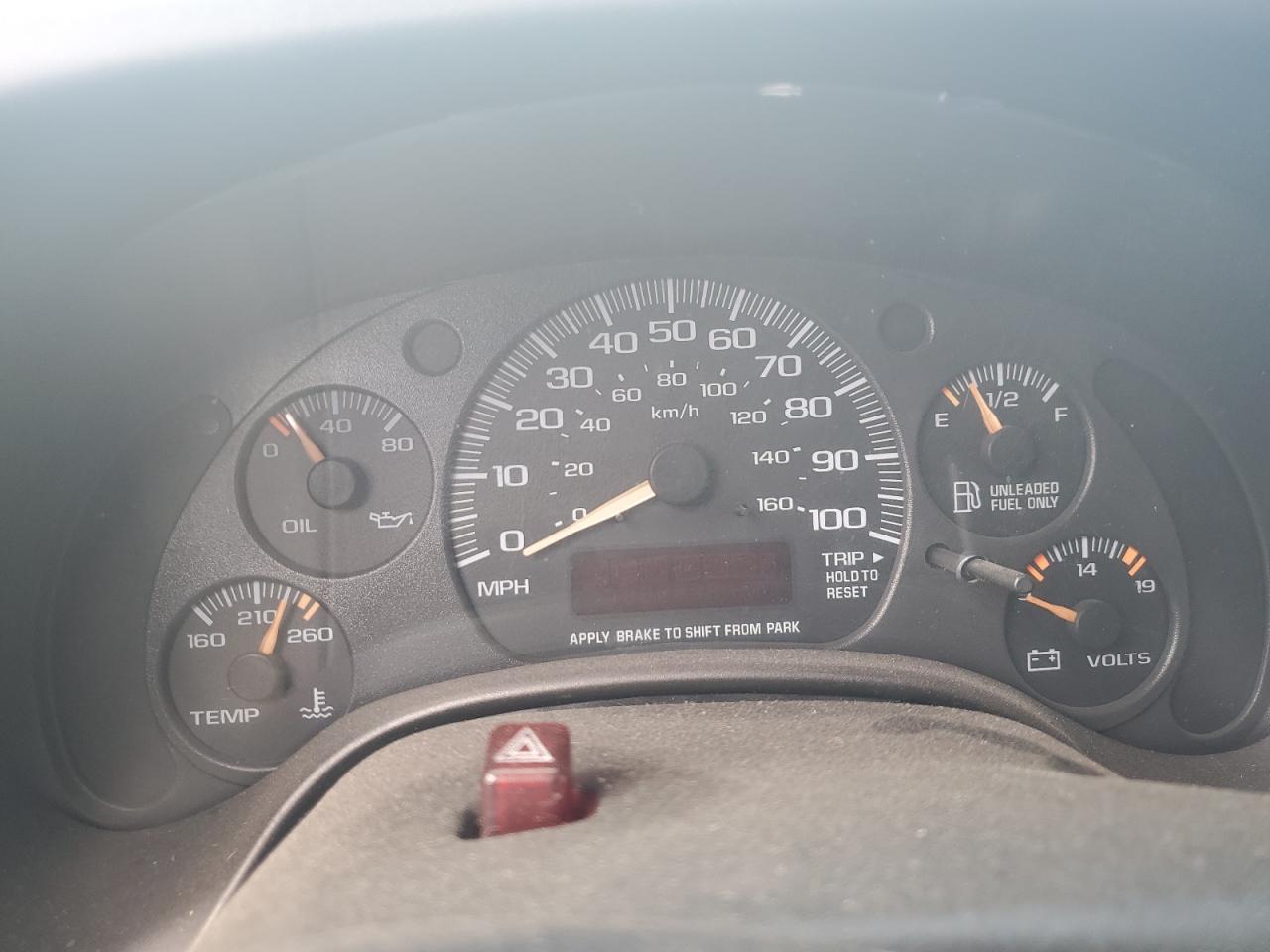 2001 Chevrolet Express G1500 VIN: 1GBFG15R811226242 Lot: 59137194