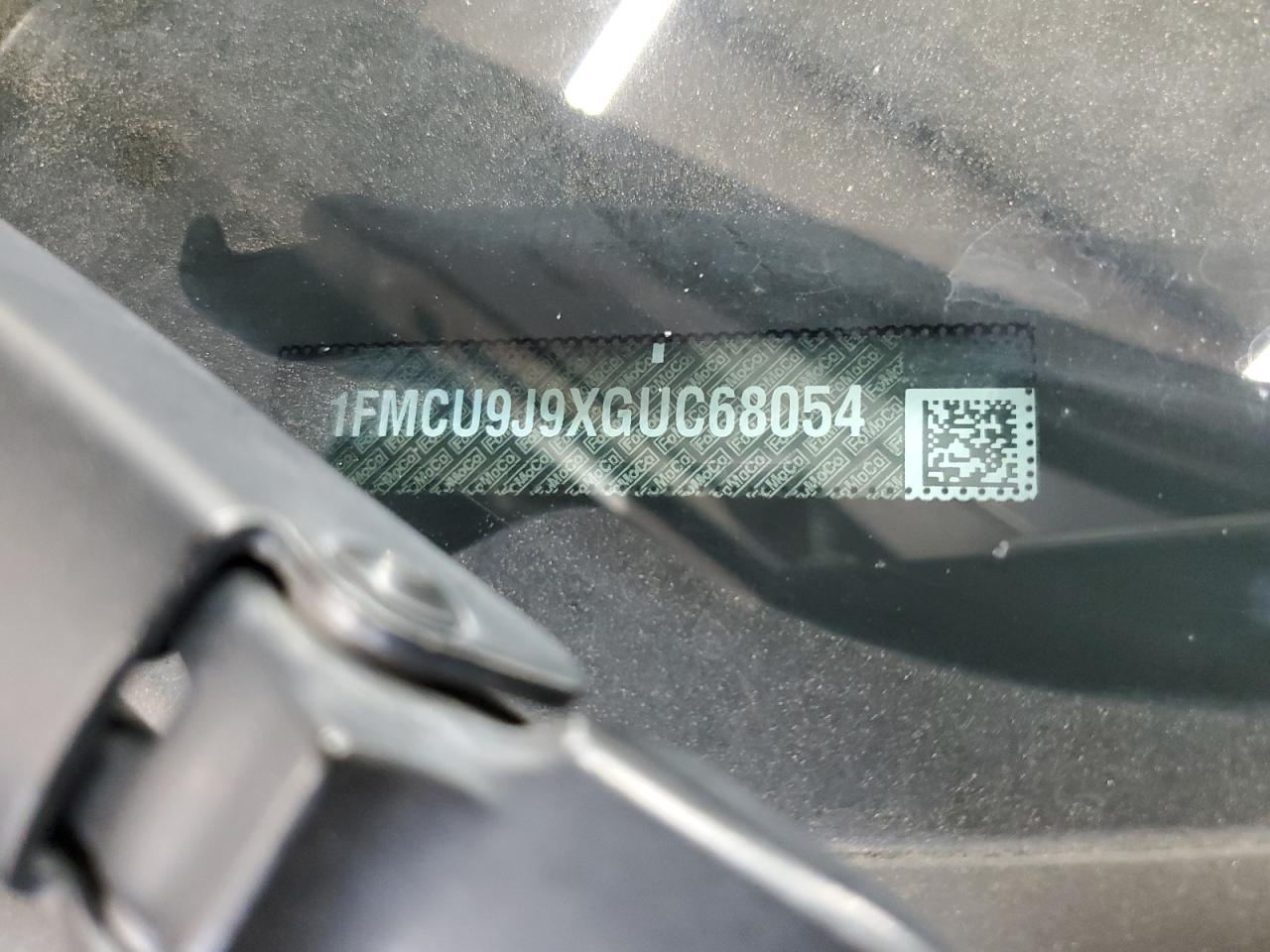 2016 Ford Escape Titanium VIN: 1FMCU9J9XGUC68054 Lot: 62490124