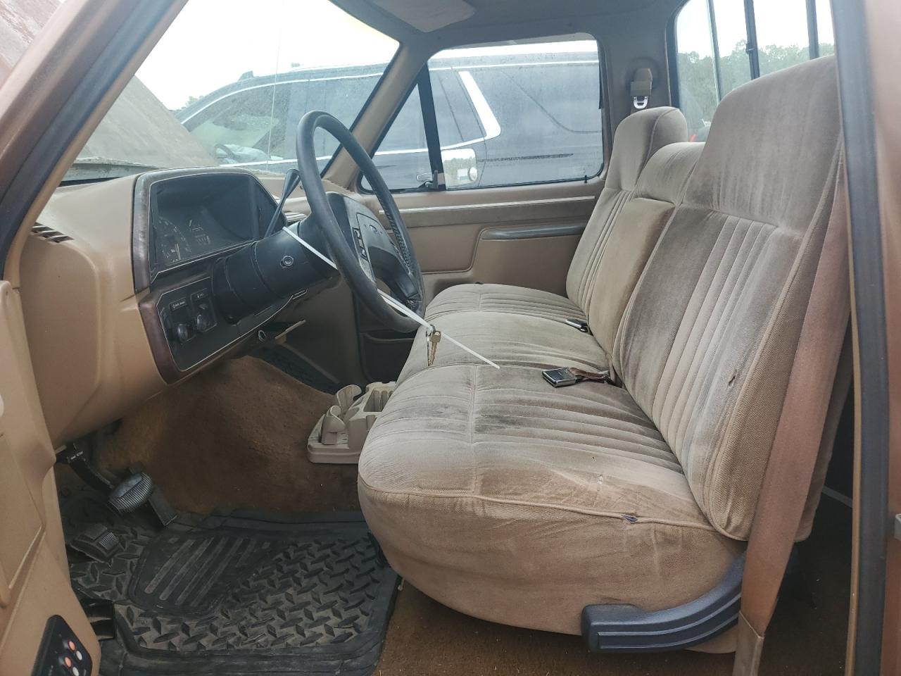 1987 Ford F150 VIN: 2FTEF15H8HCA66731 Lot: 58696774