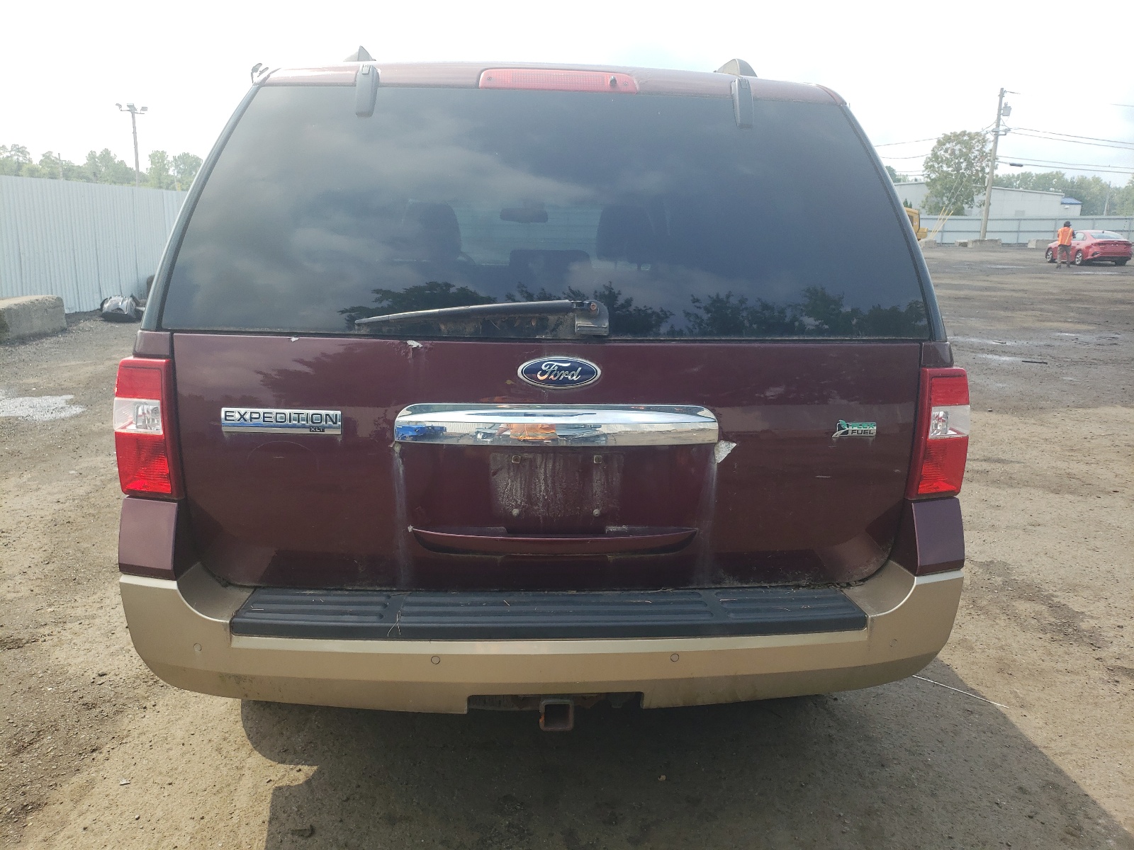 1FMJU1J56BEF11805 2011 Ford Expedition Xlt