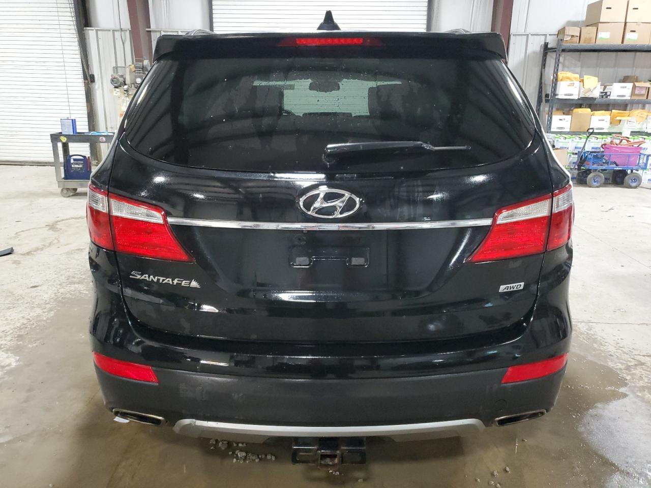 KM8SMDHF7GU134824 2016 Hyundai Santa Fe Se