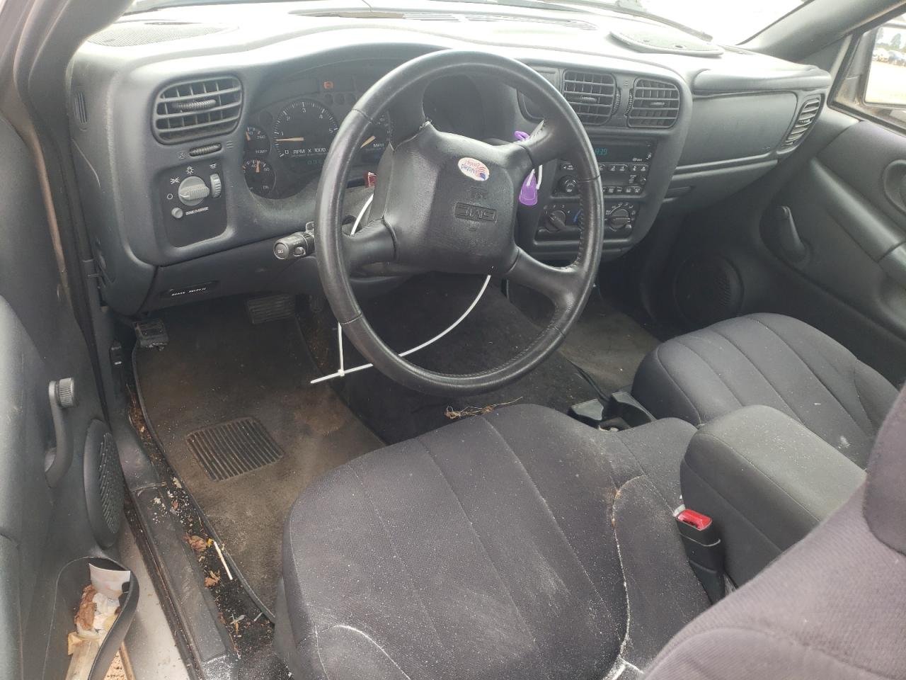 2003 GMC Sonoma VIN: 1GTCS19X238229010 Lot: 64142334