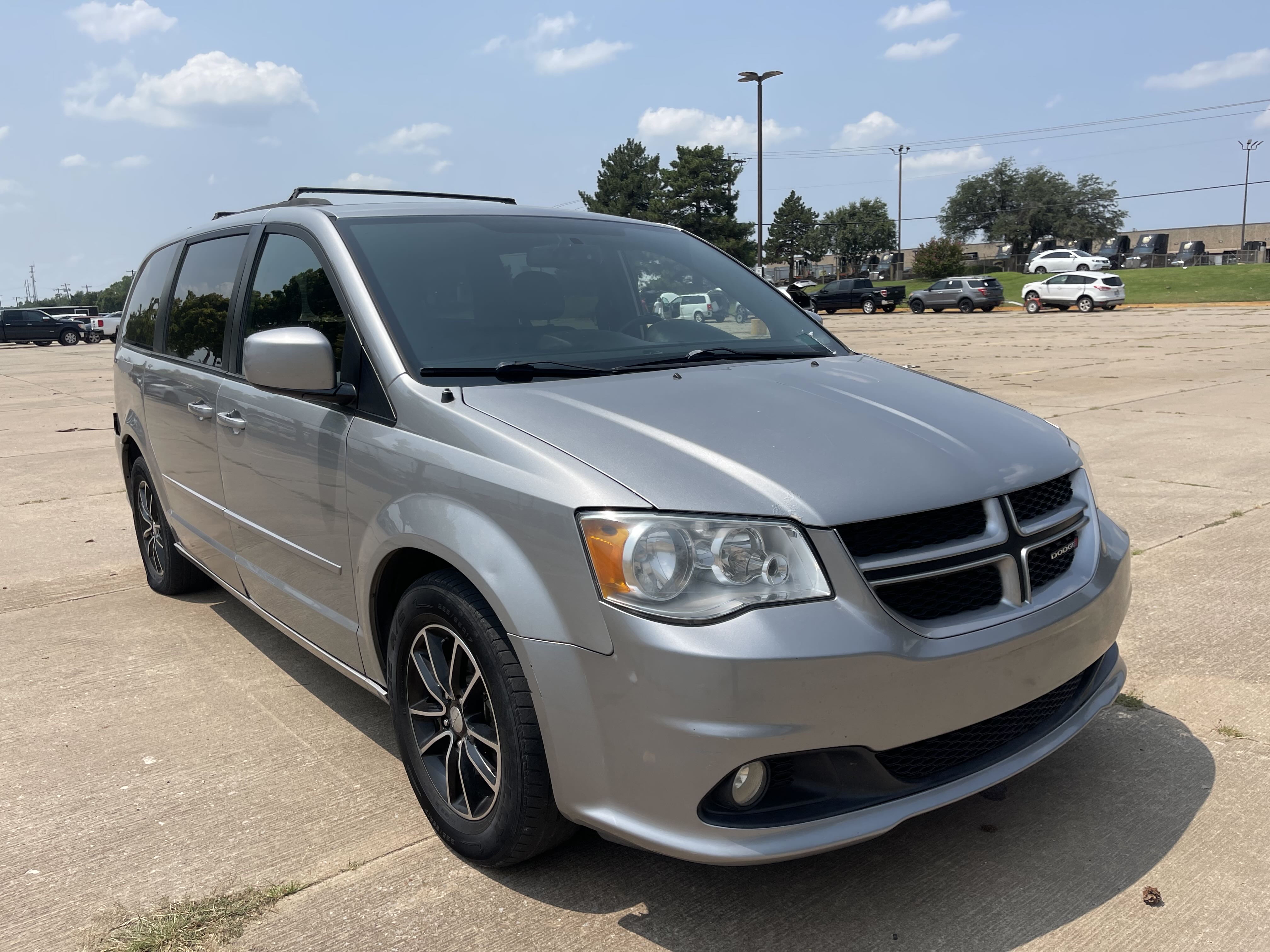 2017 Dodge Grand Caravan Gt vin: 2C4RDGEGXHR760979