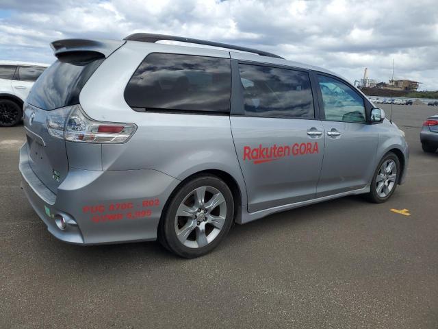 Мінівени TOYOTA SIENNA 2013 Сріблястий