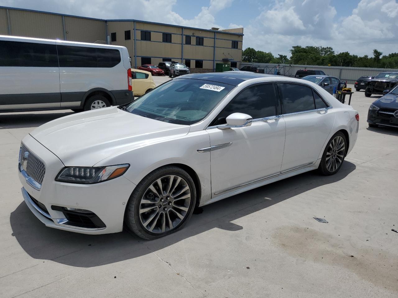 1LN6L9RP6H5602627 2017 Lincoln Continental Reserve