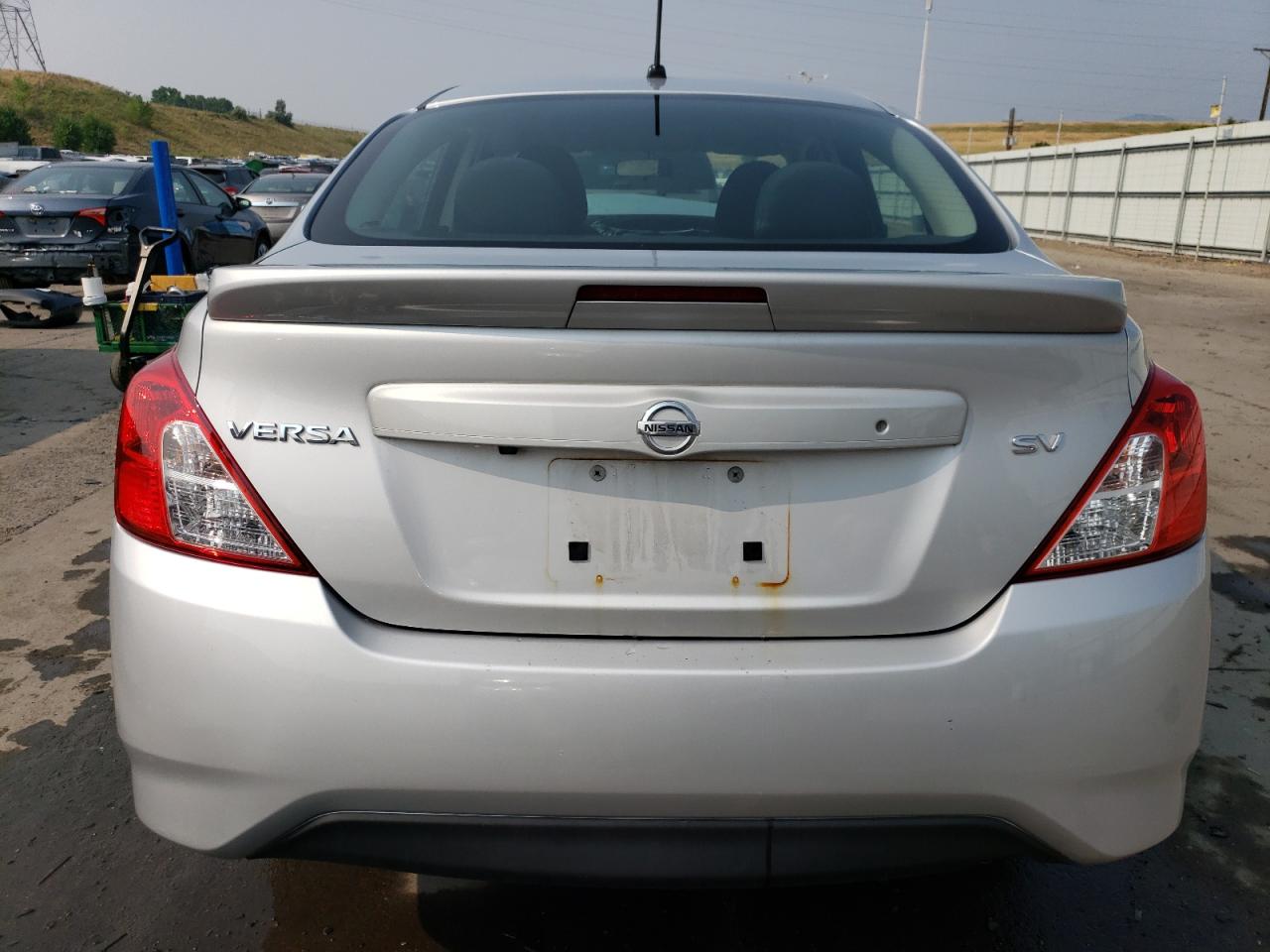 3N1CN7AP3KL878484 2019 Nissan Versa S