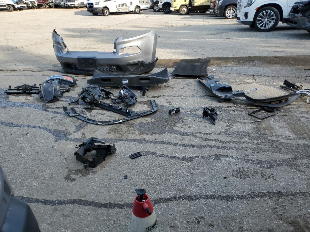 2017 Jeep Cherokee Latitude VIN: 1C4PJMCS7HW513609 Lot: 64073614