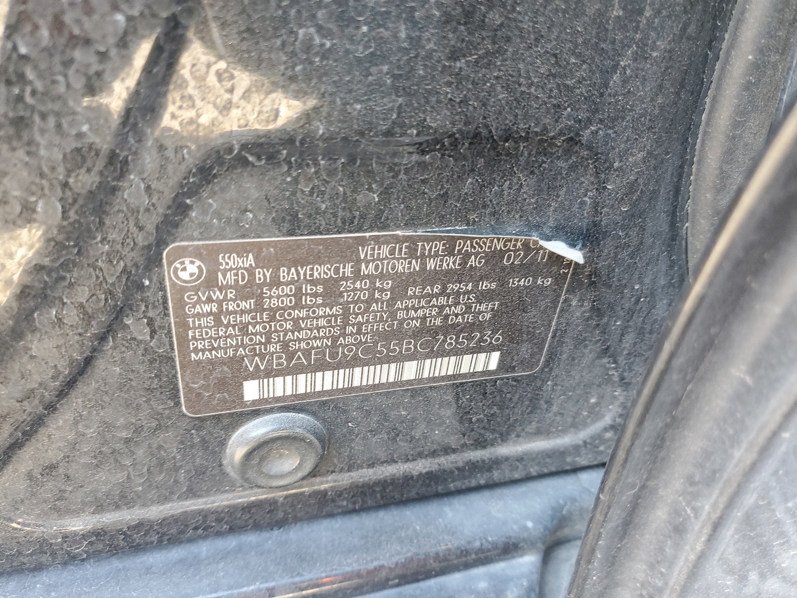 WBAFU9C55BC785236 2011 BMW 550 Xi