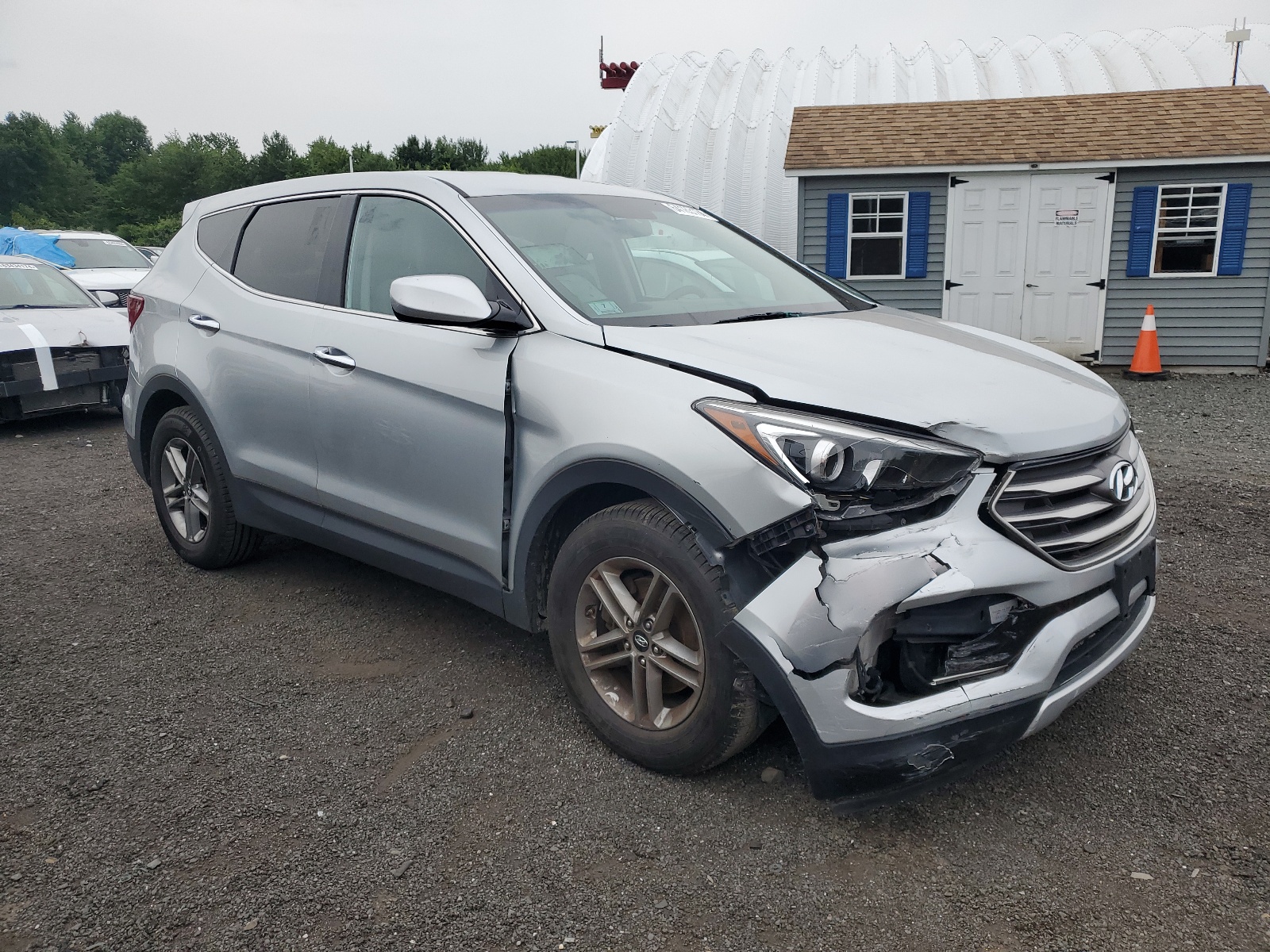 2017 Hyundai Santa Fe Sport vin: 5XYZT3LB4HG418581