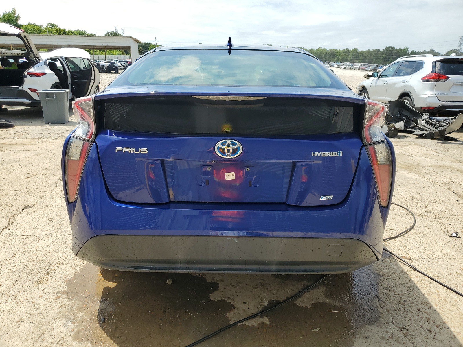 JTDKARFU5H3052738 2017 Toyota Prius