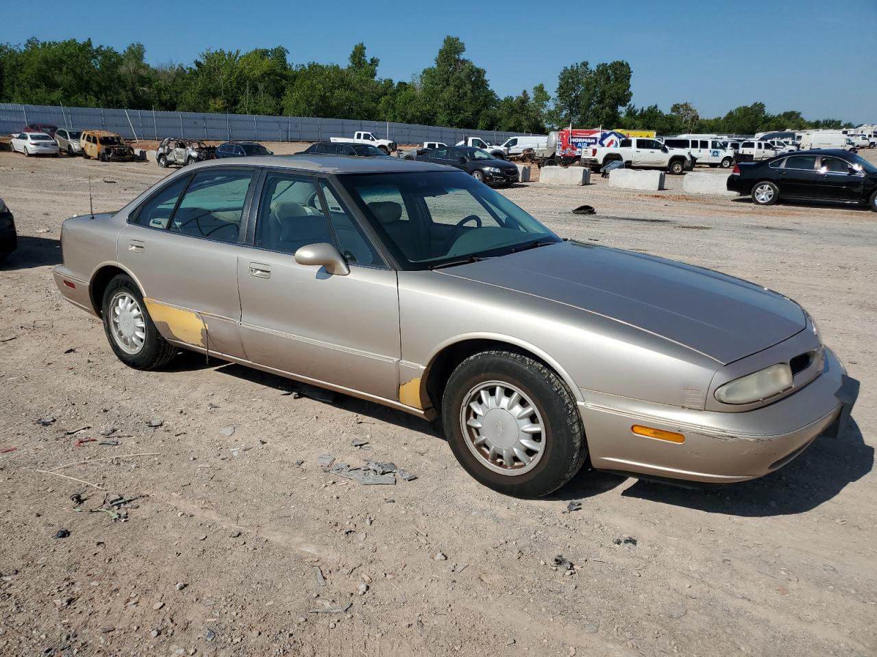 1G3HN52K8X4811113 1999 Oldsmobile 88 Base