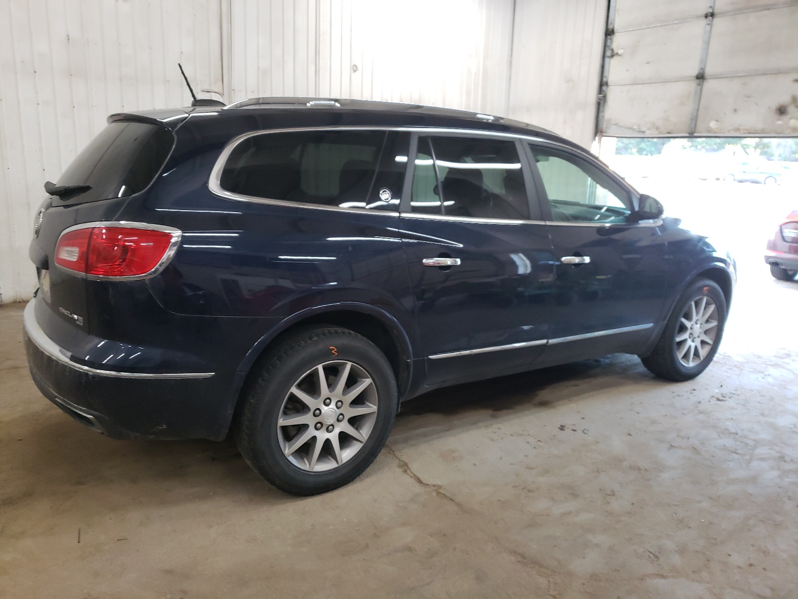 2016 Buick Enclave vin: 5GAKVBKD1GJ148900