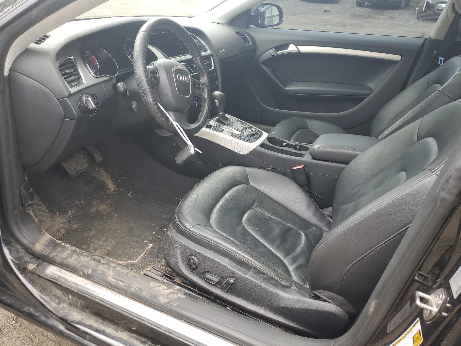 WAULFAFR9BA017820 2011 Audi A5 Premium Plus