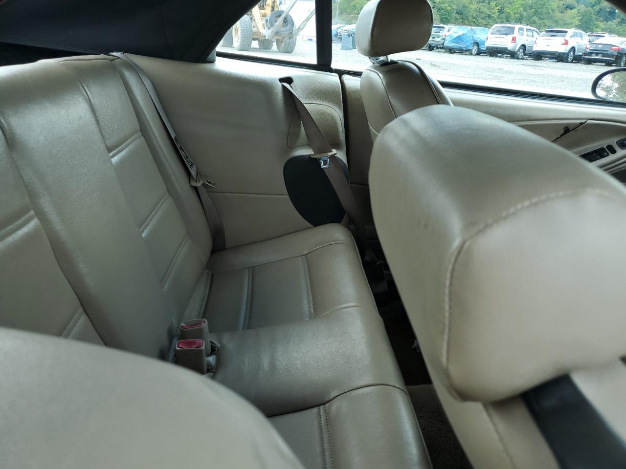 2000 Ford Mustang VIN: 1FAFP4447YF238064 Lot: 61443874