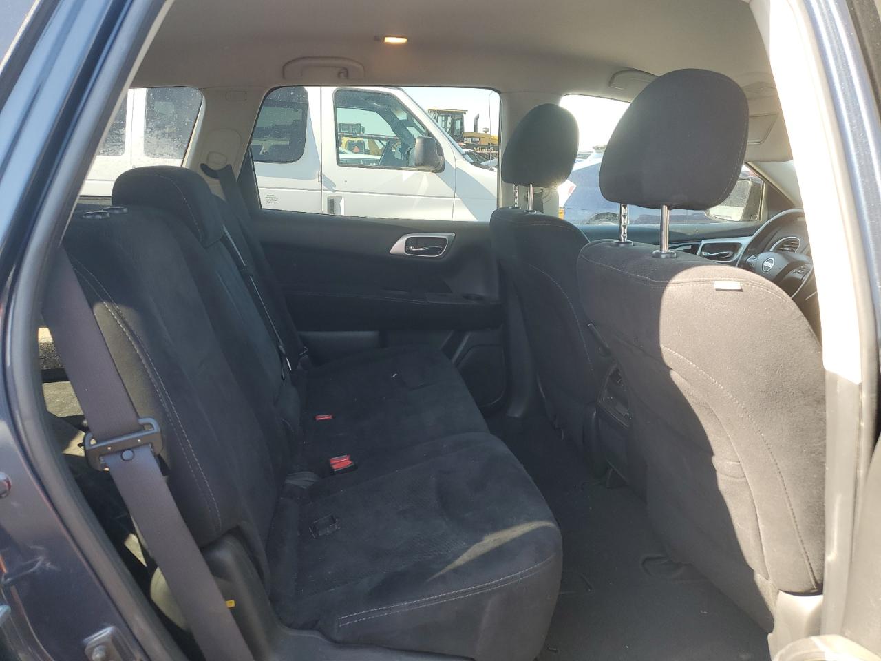 2015 Nissan Pathfinder S VIN: 5N1AR2MM8FC654685 Lot: 61831124