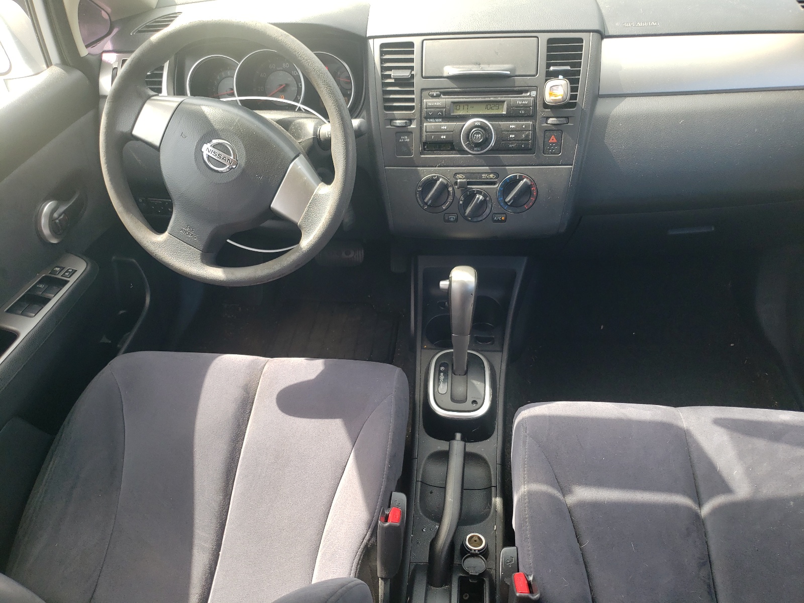 3N1BC11E57L425715 2007 Nissan Versa S