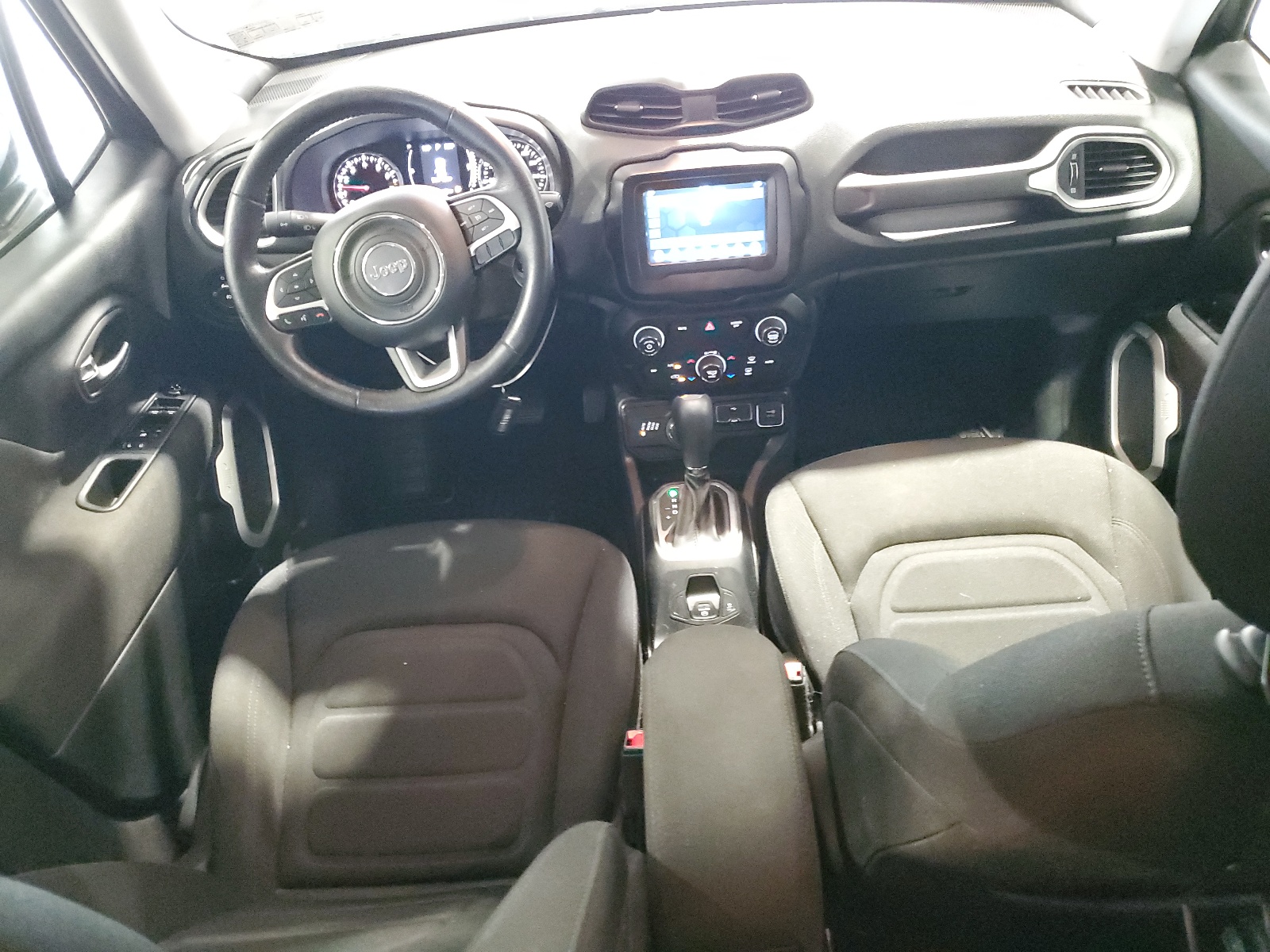 ZACNJBBB9LPL73269 2020 Jeep Renegade Latitude