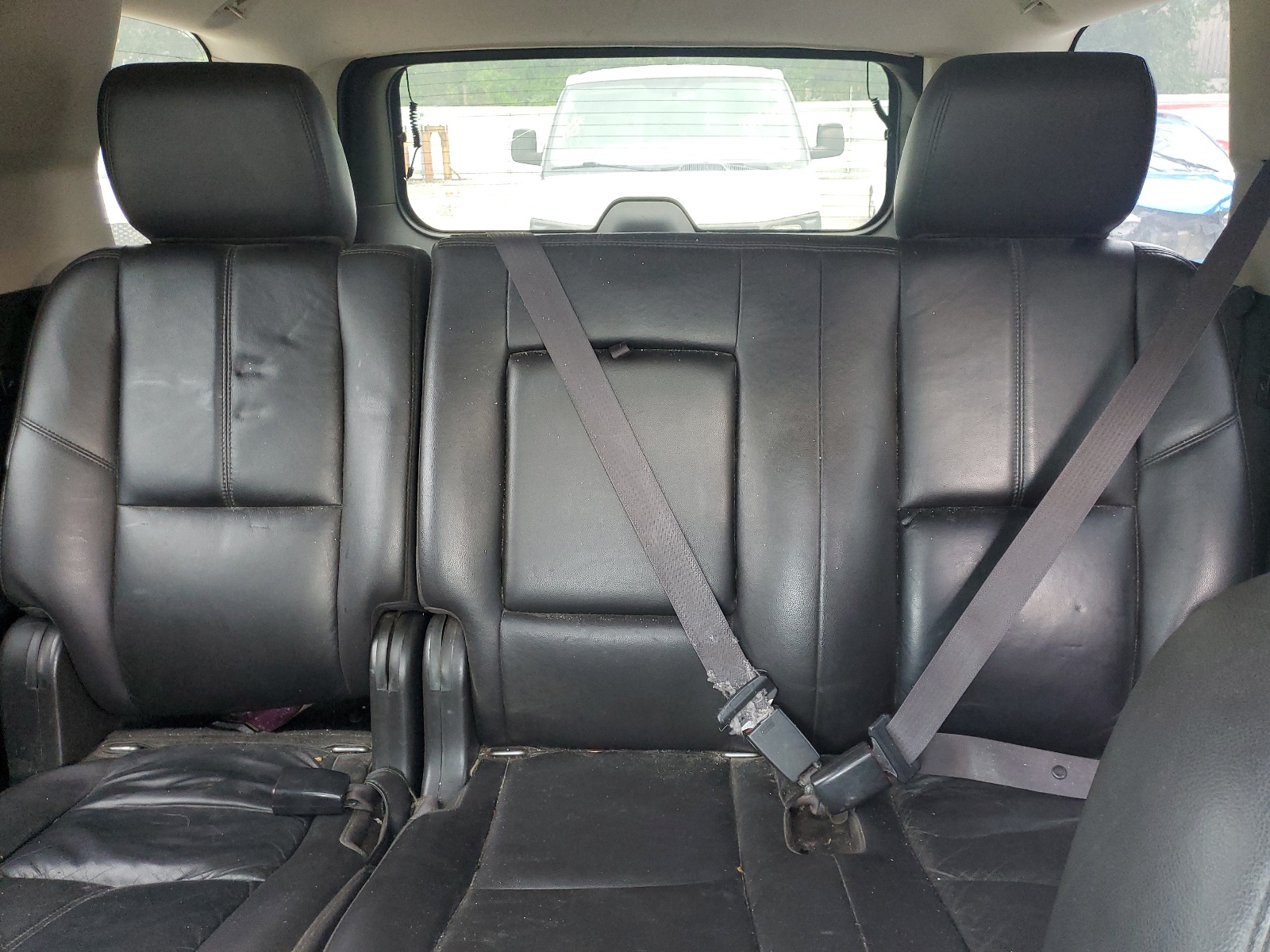 1GNSKBE08BR277444 2011 Chevrolet Tahoe K1500 Lt