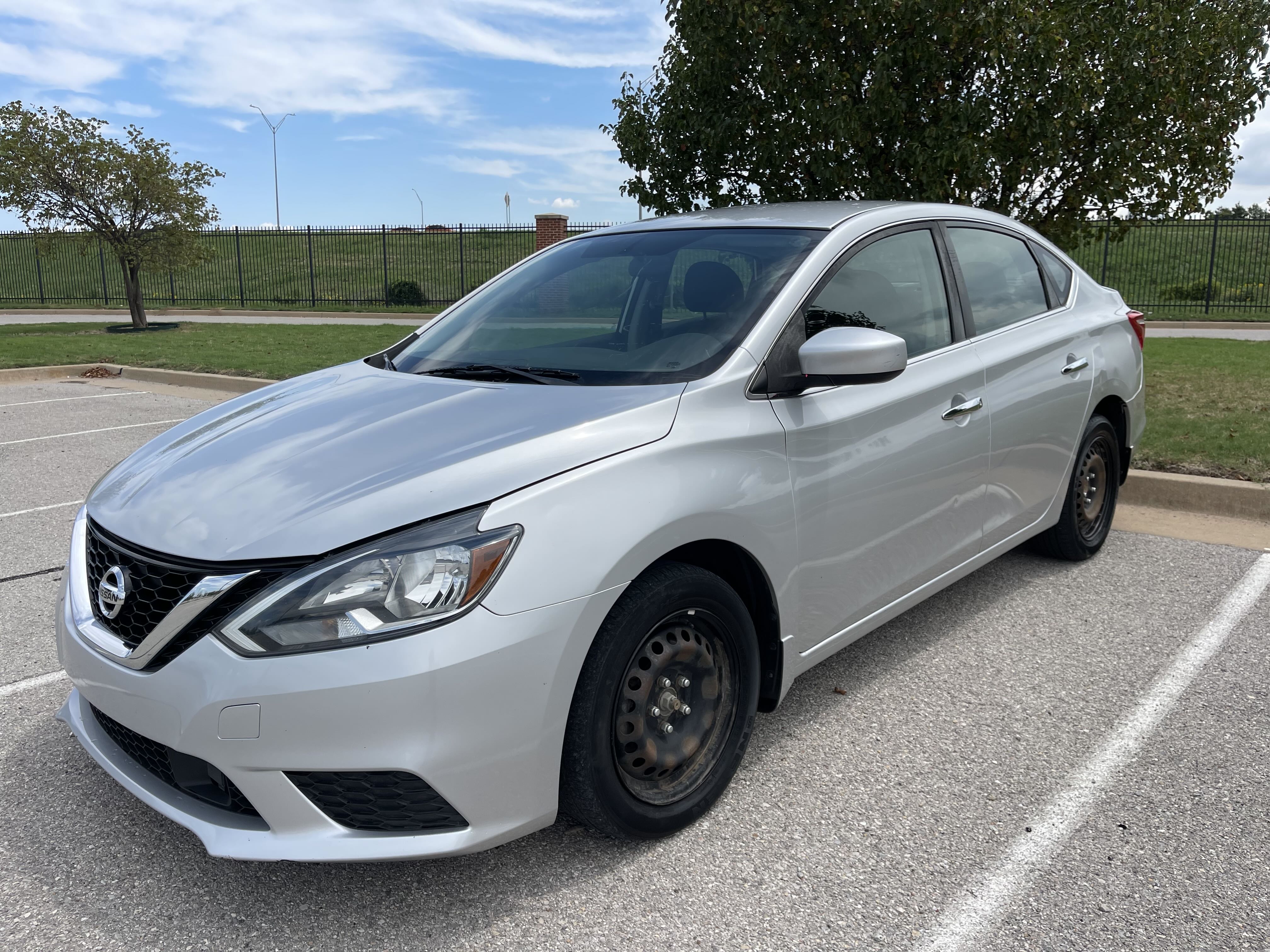 2018 Nissan Sentra S vin: 3N1AB7AP3JY210198