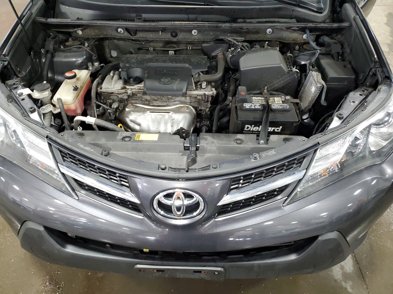 JTMRFREV7FD129403 2015 Toyota Rav4 Xle