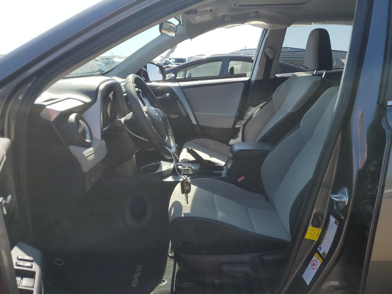 2017 Toyota Rav4 Xle VIN: JTMWFREV0HJ115219 Lot: 65176384