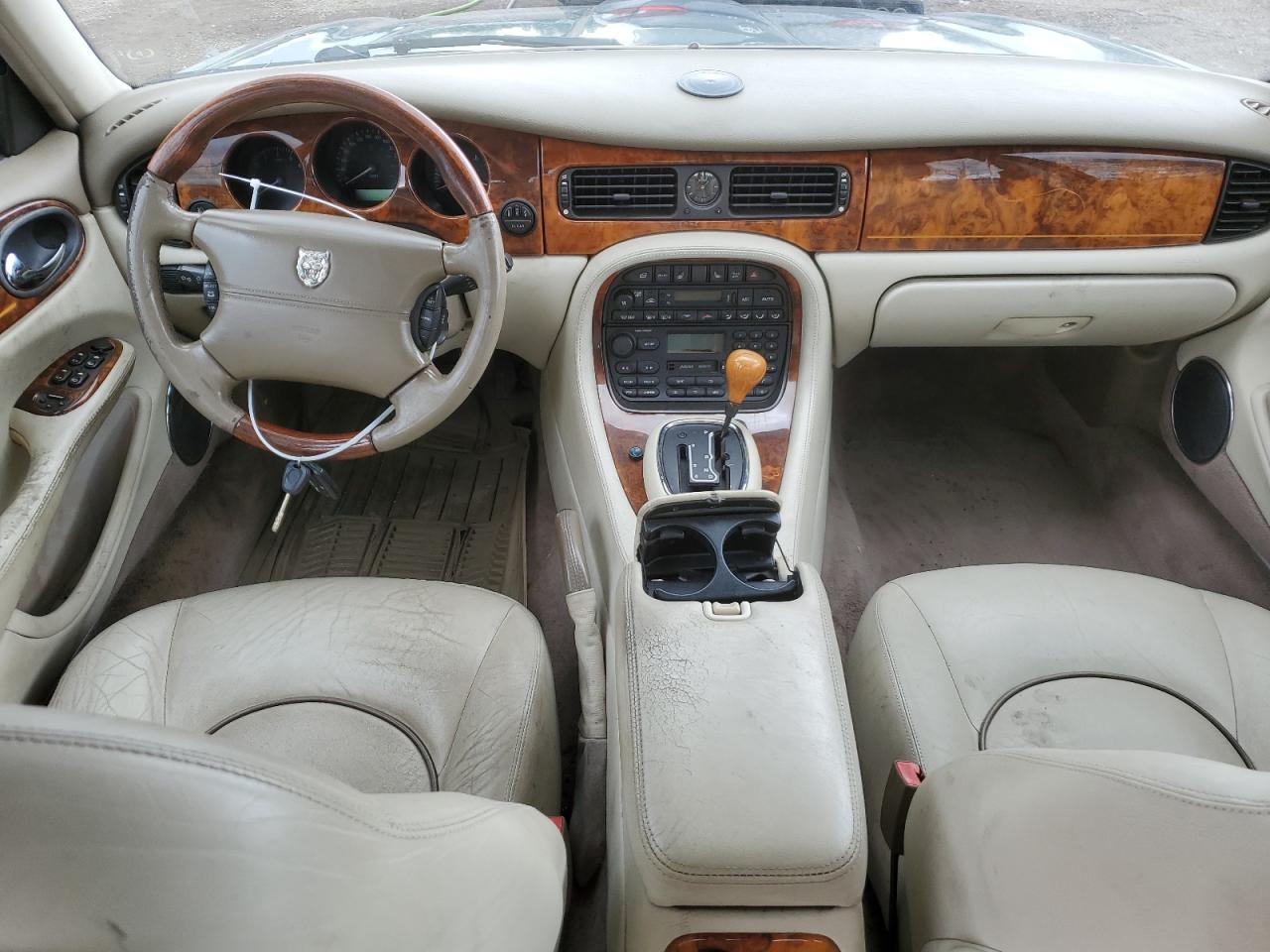 1998 Jaguar Vandenplas VIN: SAJKN6243WC834124 Lot: 62426344