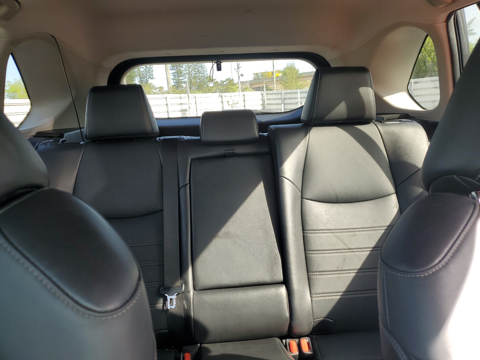 2T3C1RFV7NC189543 2022 Toyota Rav4 Xle Premium