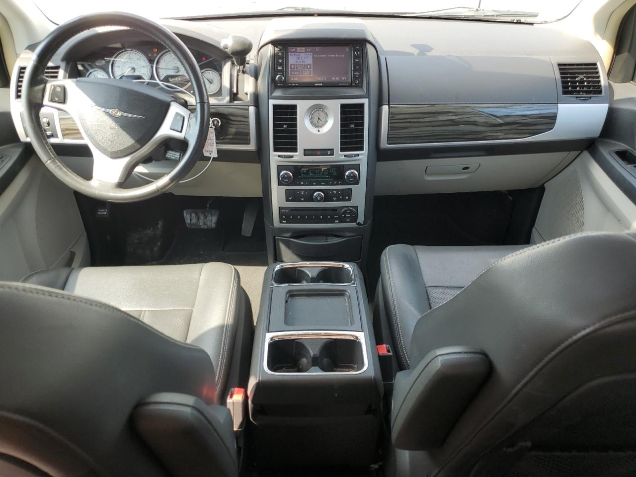 2010 Chrysler Town & Country Touring VIN: 2A4RR5D19AR286784 Lot: 64792814