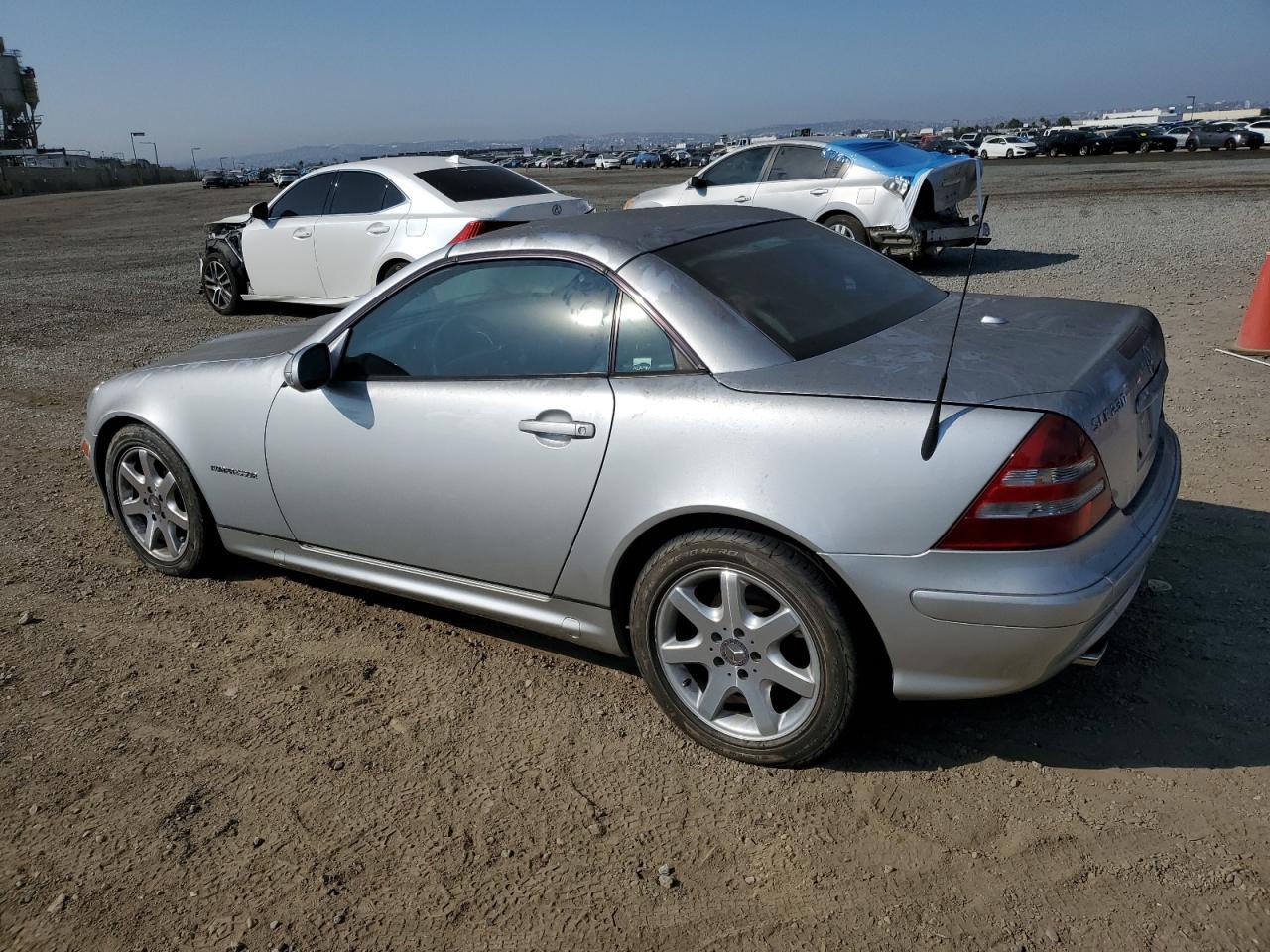 2001 Mercedes-Benz Slk 230 Kompressor VIN: WDBKK49F11F196514 Lot: 63731744