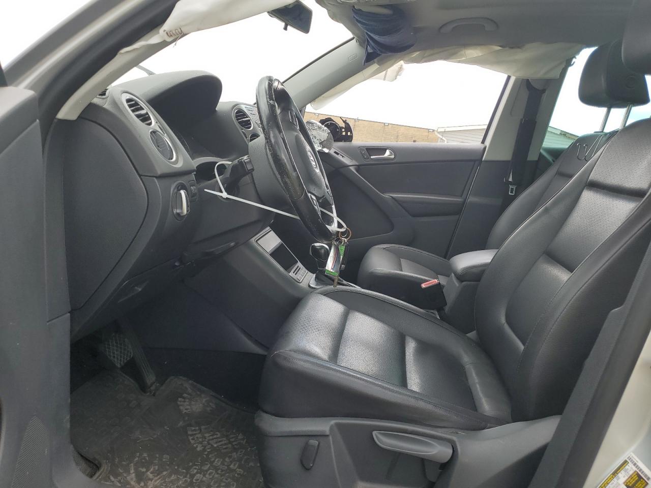 2011 Volkswagen Tiguan S VIN: WVGBV7AX1BW552164 Lot: 62063904