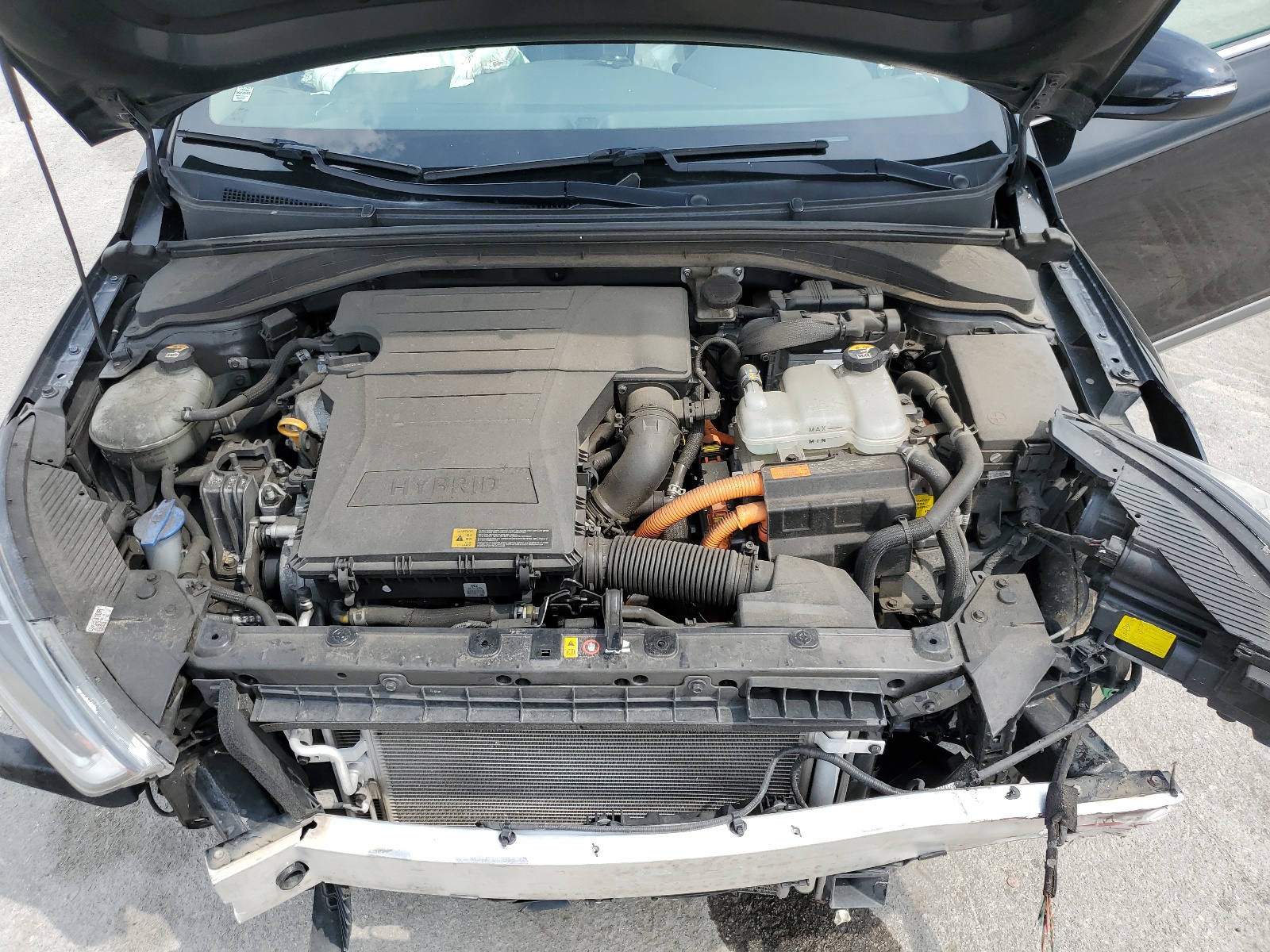 KMHC85LC0HU028972 2017 Hyundai Ioniq Limited