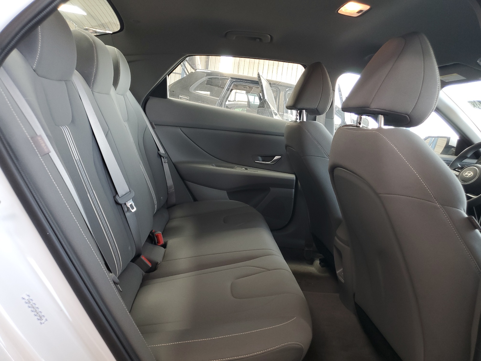 KMHLM4DG7RU676852 2024 Hyundai Elantra Sel