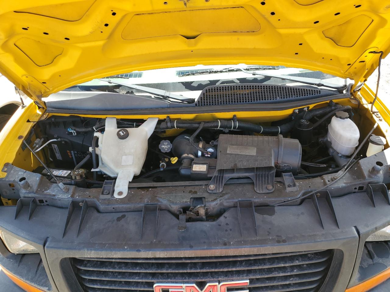 2015 GMC Savana Cutaway G3500 VIN: 1GD374CG8F1203032 Lot: 62699494