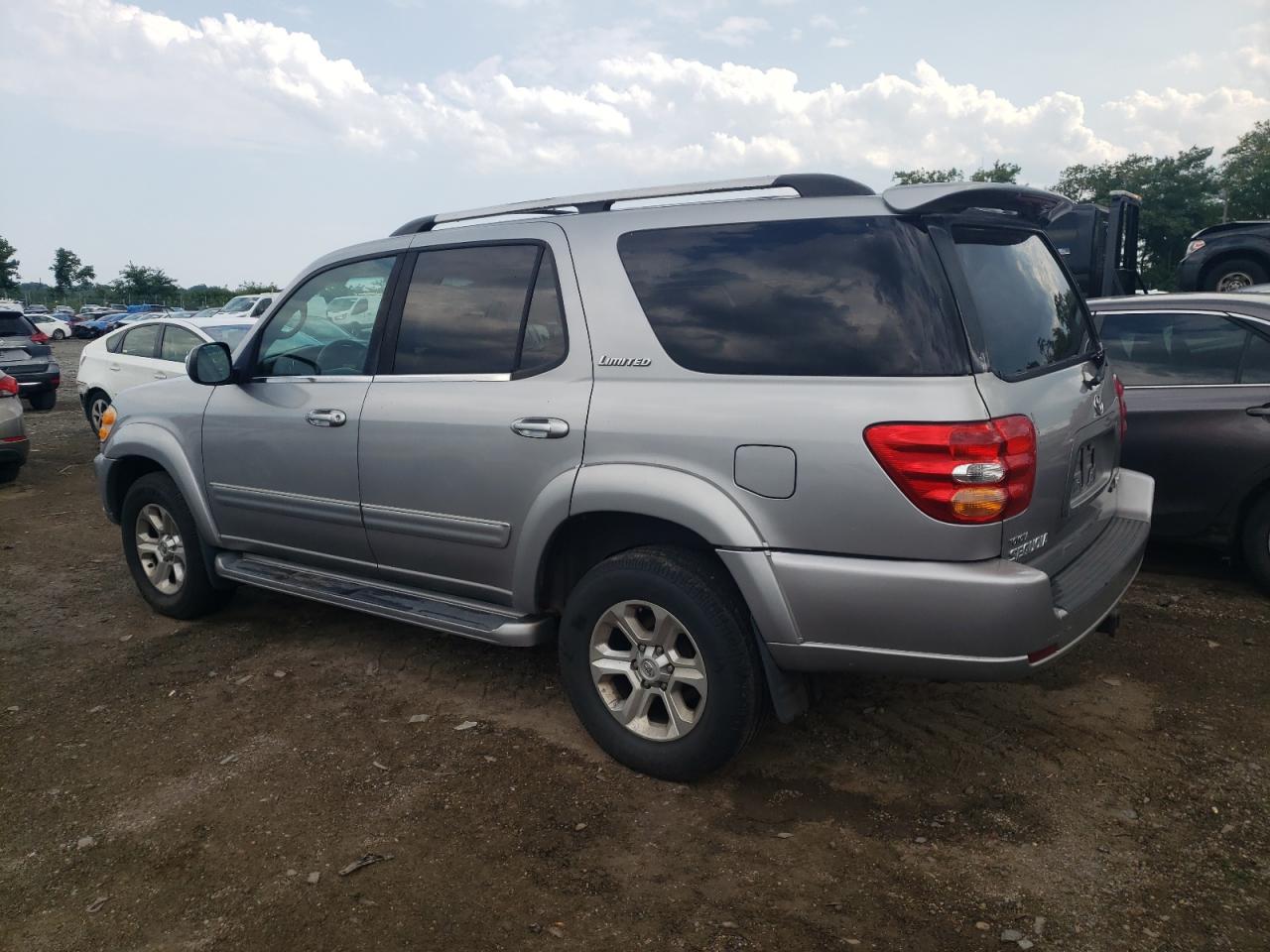 2001 Toyota Sequoia Limited VIN: 5TDBT48A21S045895 Lot: 63540864
